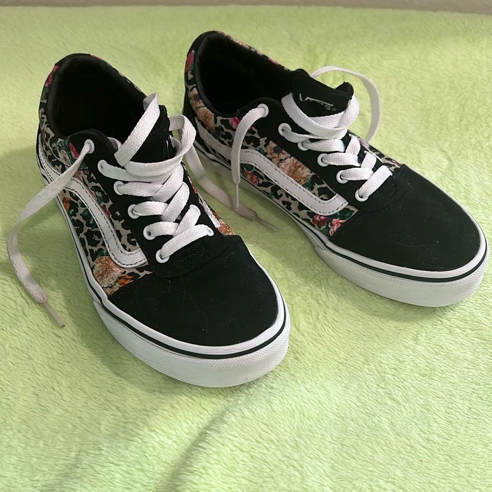 Girls cheetah floral vans